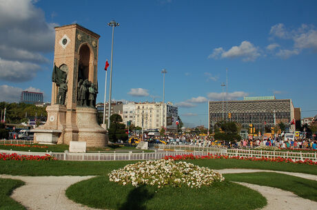 1 Gece Konaklamalı İstanbul Turu