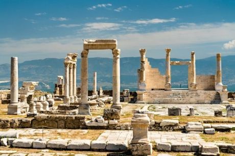 Laodikeia Antik Kenti & Işıklı Gölü Turu